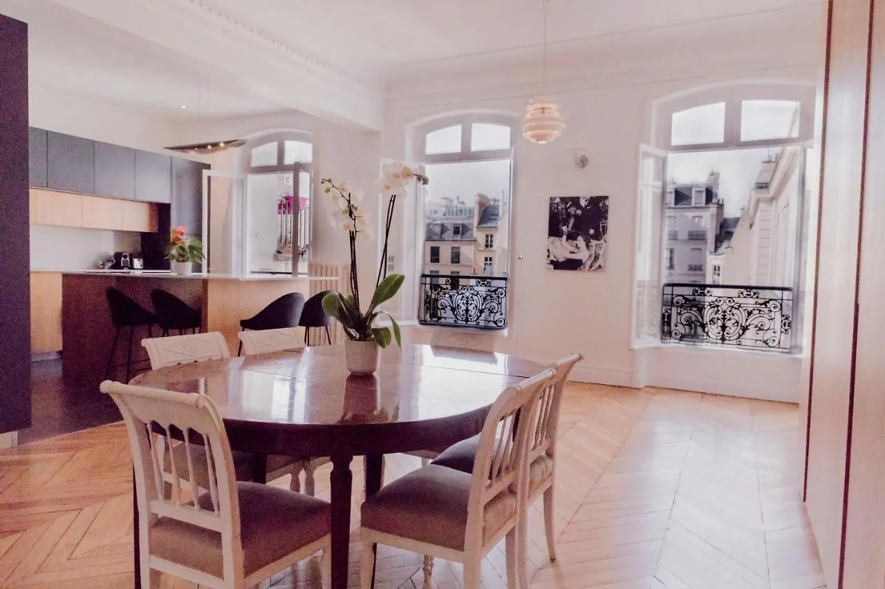 Luxueux Duplex Elysees 240m2 Apartment