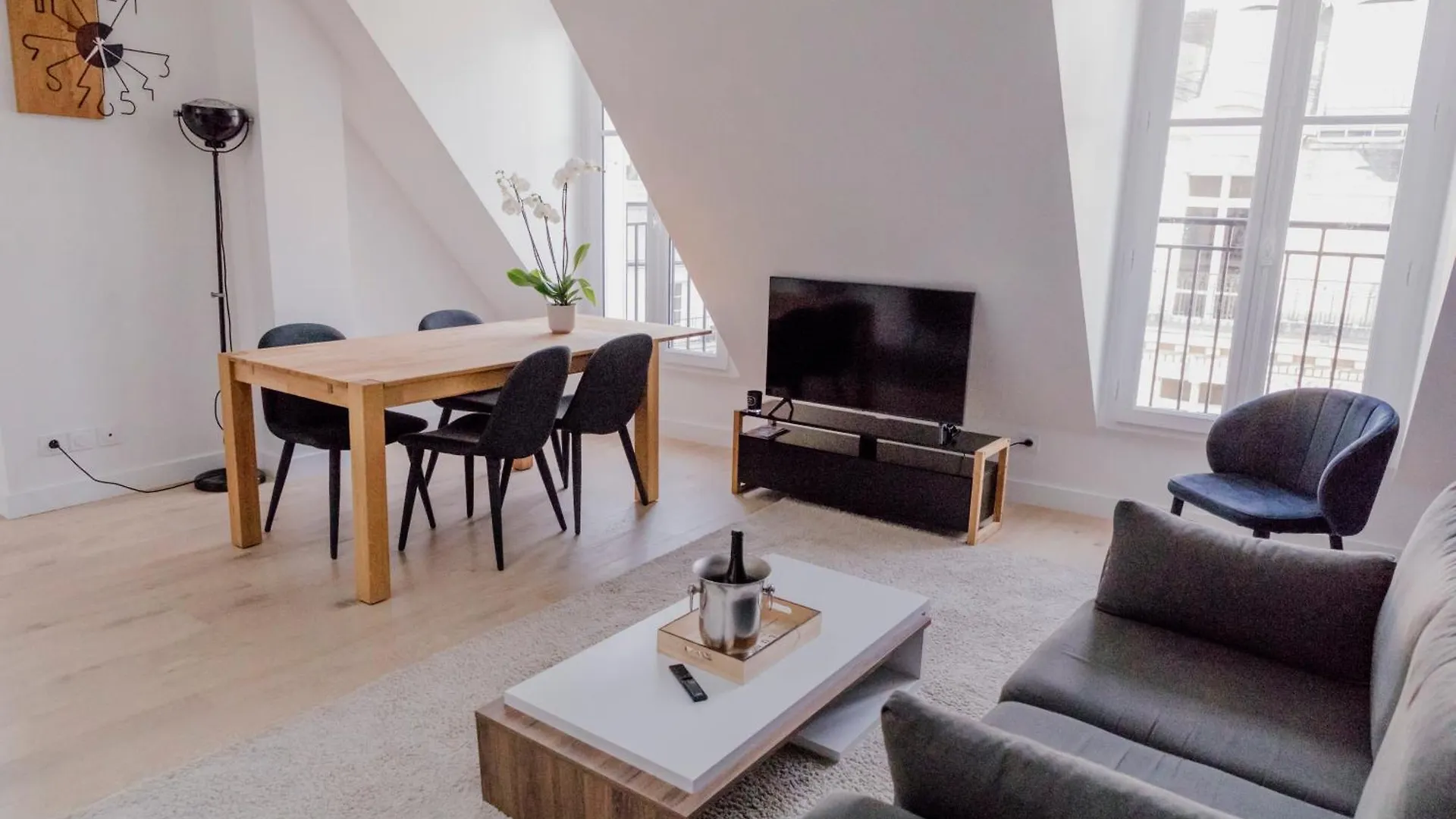 Luxueux Duplex Elysees 240m2 Apartment Paris